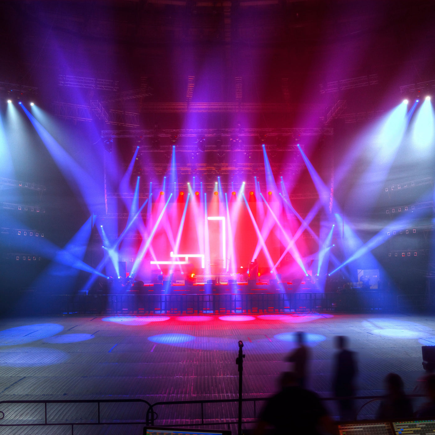 The Lighting Professional's Guide For Advancing a Show